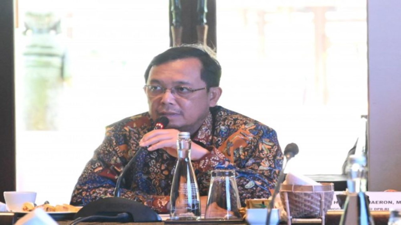 Anggota Komisi VI DPR RI Herman Khaeron saat mengikuti Kunjungan Kerja Komisi VI DPR RI dengan PT Bank Tabungan Negara Tbk di Kota Denpasar, Bali. (Saum/mr)