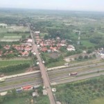 Polisi pantau udara arus lalu lintas tol Cipali H-2 ramai lancar-1671776686