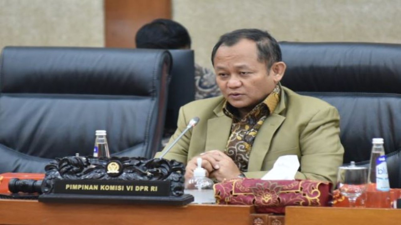 Wakil Ketua Komisi VI DPR RI Sarmuji saat RDPU dengan Ketua Umum Forum Koperasi Indonesia (Forkopi) di Senayan, Jakarta, Rabu (30/11/2022). (Oji/nr)