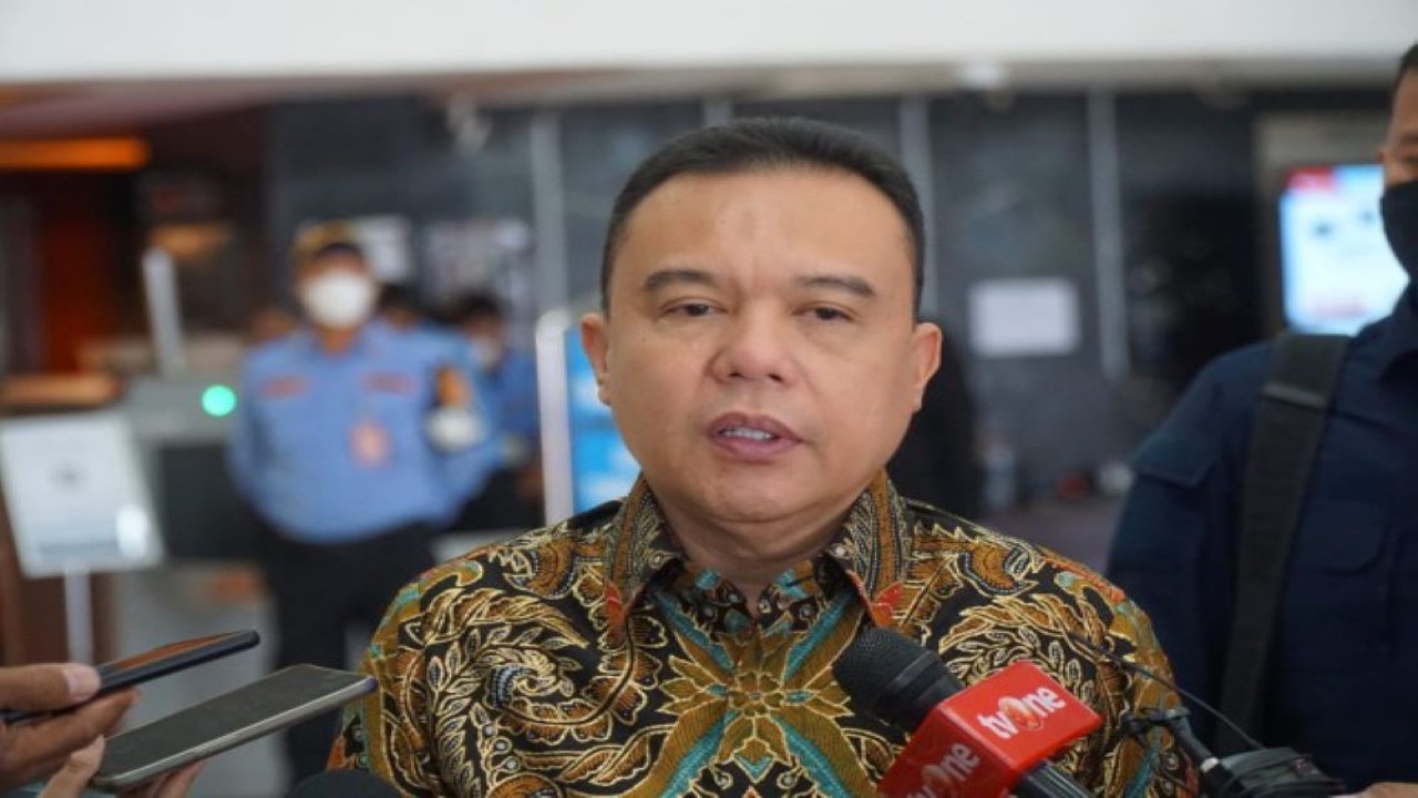 Wakil Ketua DPR RI Sufmi Dasco Ahmad saat di doorstop wartawan di Gedung DPR RI, Senayan, Jakarta, Senin (5/12/2022). (Yoga/Man)