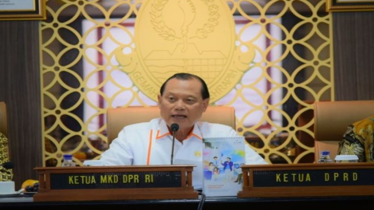 Ketua MKD DPR RI Adang Daradjatun dalam Kunjungan Kerja Spesifik MKD DPR RI ke DPRD Provinsi Jawa Barat, Selasa (24/1/2023). (Ica/Man)