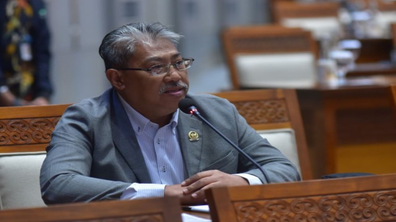 Anggota Komisi VII DPR RI Mulyanto dalam interupsinya pada Rapat Paripurna DPR RI DPR RI Ke-14 Masa Persidangan III Tahun Sidang 2022 - 2023 dengan agenda Pidato Ketua DPR RI Pada Pembukaan Masa Persidangan III Tahun Sidang 2022-2023, di Gedung Nusantara II, Senayan, Jakarta. Selasa (10/1/2023). (Jaka/Man)