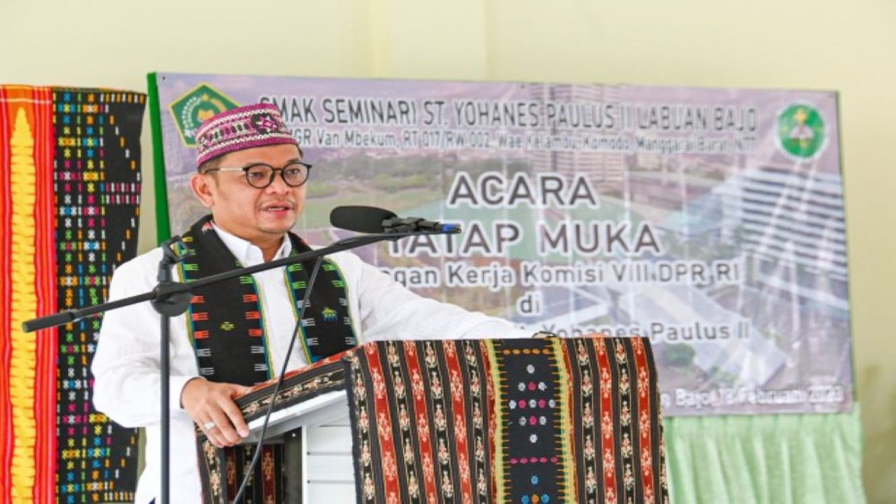 Wakil Ketua Komisi VIII DPR RI Ace Hasan Syadzily saat memimpin Kunjungan Kerja (Kunker) Reses Komisi VIII di Labuan Bajo, Manggarai Barat, Nusa Tenggara Timur (NTT). (Ridwan/nr)