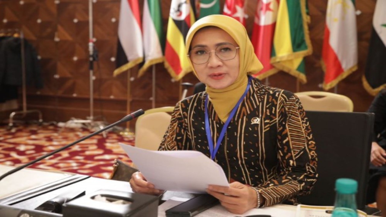 Anggota BKSAP DPR RI Dewi Coryati saat intervensi pada sesi 10th Session of the PUIC Conference of Muslim Women Parliamentarians, Sidang Umum PUIC di Algiers, Aljazair. (Ist/nr)