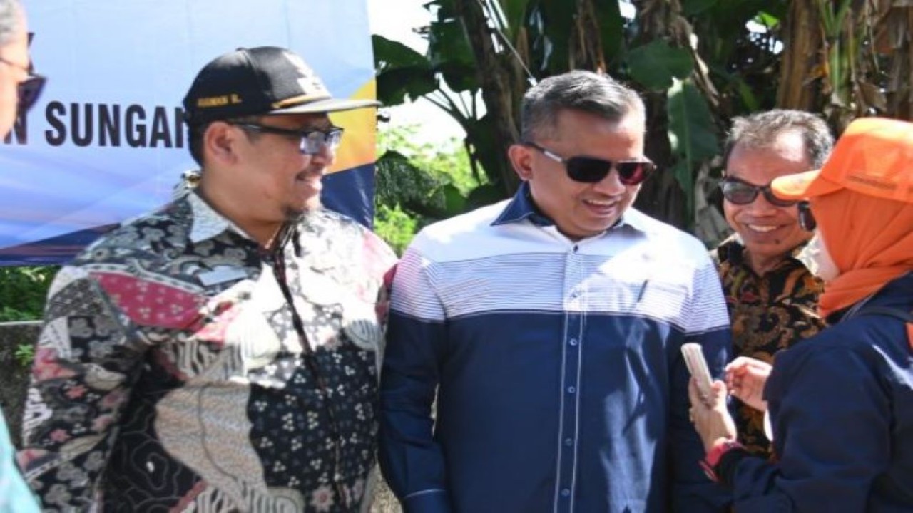 Anggota Komisi V DPR RI Mulyadi saat mengikuti Kunjungan Kerja Spesifik (Kunspik) Komisi V DPR RI ke Desa Bojongkulur, Kabupaten Bogor, Jawa Barat, Kamis (9/2/2023). (Saum/Man)