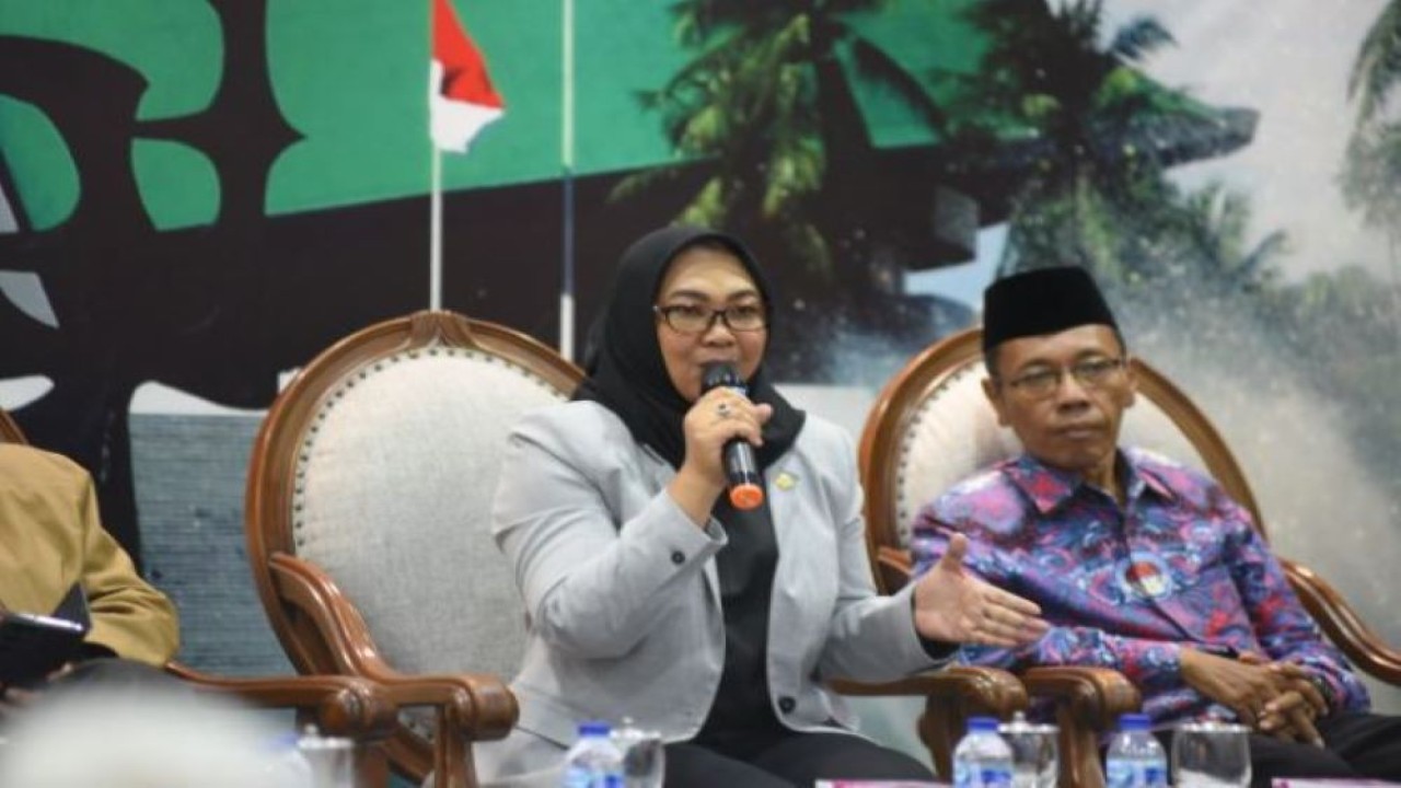 Anggota Komisi V DPR RI Sadarestuwati saat menjadi pembicara pada Dialektika Demokrasi di Gedung DPR RI, Senayan, Jakarta, Kamis (2/2/2023). (Dep/nr)