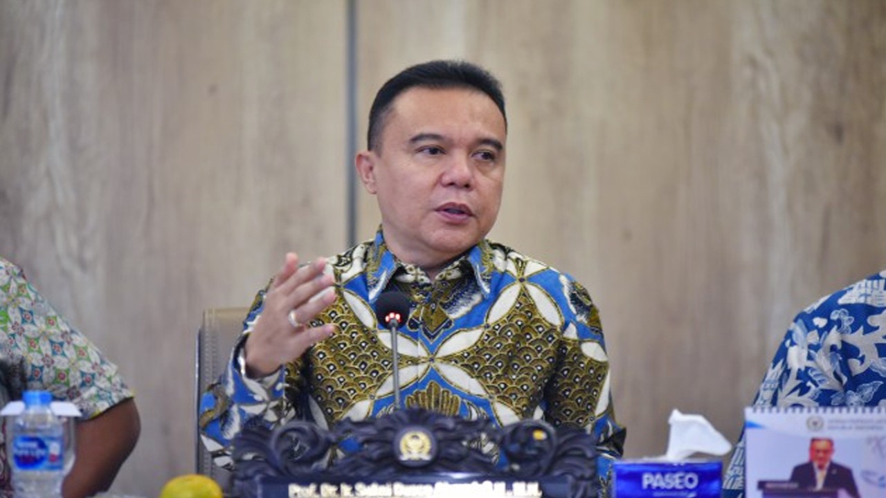 Wakil Ketua DPR RI Sufmi Dasco saat menerima audiensi dari Komunitas Peduli Konsumen Meikarta (KPKM) di Gedung Nusantara III, DPR RI, Senayan, Jakarta, Jumat (10/02/23). Foto: Kresno/nr