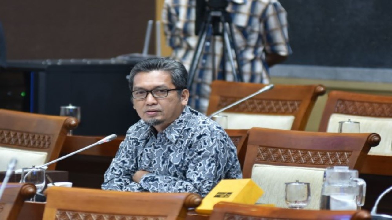 Anggota Komisi I DPR RI Almuzzammil Yusuf. (Kresno/mr)
