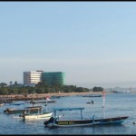Kawasan pesisir Pantai Sanur di Denpasar, Minggu (16/4/2023) ANTARA/Dewa Ketut Sudiarta Wiguna-1681876690