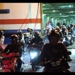 Pemudik pemotor terus berdatangan di Pelabuhan Bakauheni pada H-4-1681789947