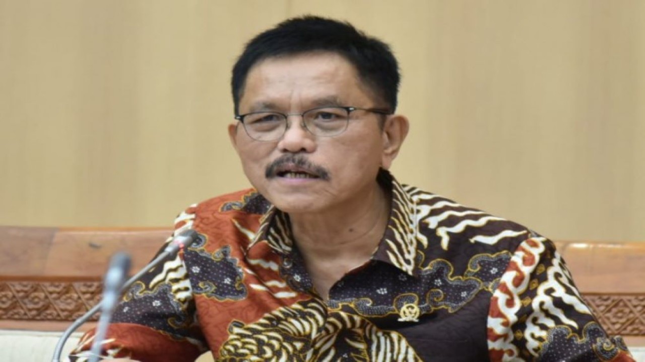 Anggota Komisi VII DPR RI Ramson Siagian saat mengikuti Rapat Dengar Pendapat (RDP) Komisi VII dengan Direktur Utama Mind ID, Antam, dan IBC di Nusantara I, DPR RI, Senayan, Jakarta, Rabu (12/4/2023). (Oji/nr)