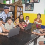 Relawan PLN bagikan peralatan sekolah dukung pendidikan yatim piatu-1681469520