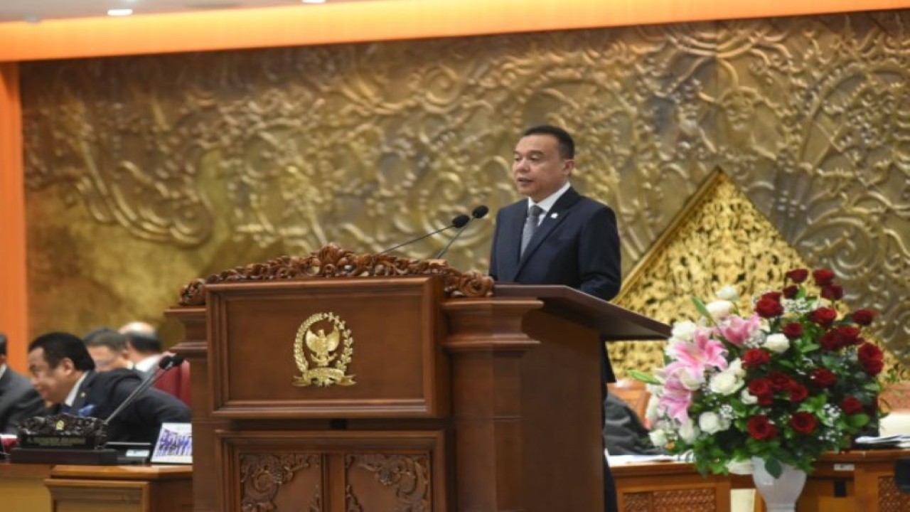 Wakil Ketua DPR RI Sufmi Dasco Ahmad saat menyampaikan pidato pada Rapat Paripurna DPR RI di Gedung Nusantara II, Senayan, Jakarta, Kamis (13/4/2023). (Jaka/nr)