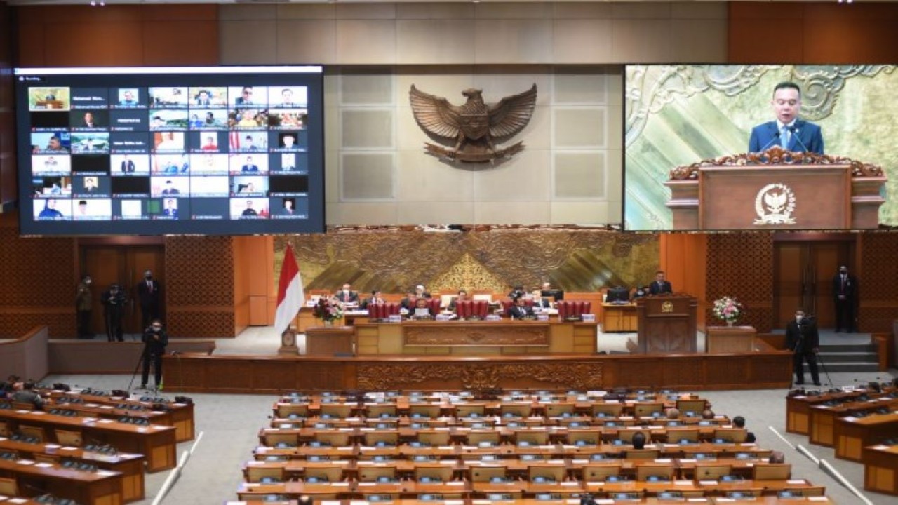 Wakil Ketua DPR RI Sufmi Dasco Ahmad dalam Rapat Paripurna DPR RI ke-21 Masa Persidangan IV Tahun Sidang 2022-2023 di Gedung Nusantara II, Senayan, Jakarta, Kamis (13/4/2023). (Devi/Man)