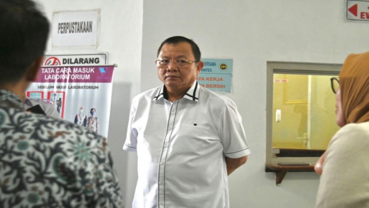 Ketua Komisi IV DPR RI Sudin saat memimpin Tim Kunres Komisi IV DPR RI ke Balai Besar Veteriner Wates. (Hanum/nr)