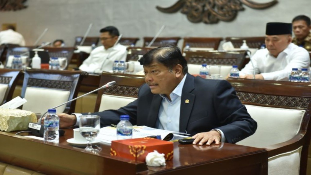 Anggota komisi XI DPR RI Andreas Susetyo dalam rapat kerja Komisi XI dengan Menteri Keuangan RI di Gedung Nusantara I, pada Senin (12/6/2023). (Farhan/Man)