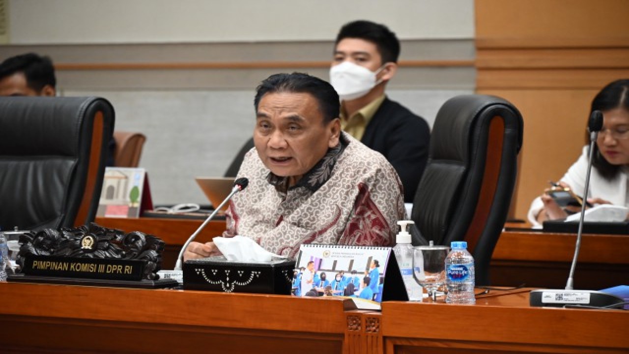 Ketua Komisi III DPR RI Bambang Wuryanto saat memimpin Rapat Dengar Pendapat di ruang rapat Komisi III, Gedung Nusantara II, Senayan, Jakarta, Selasa (13/6/2023). Foto: Jaka/nr