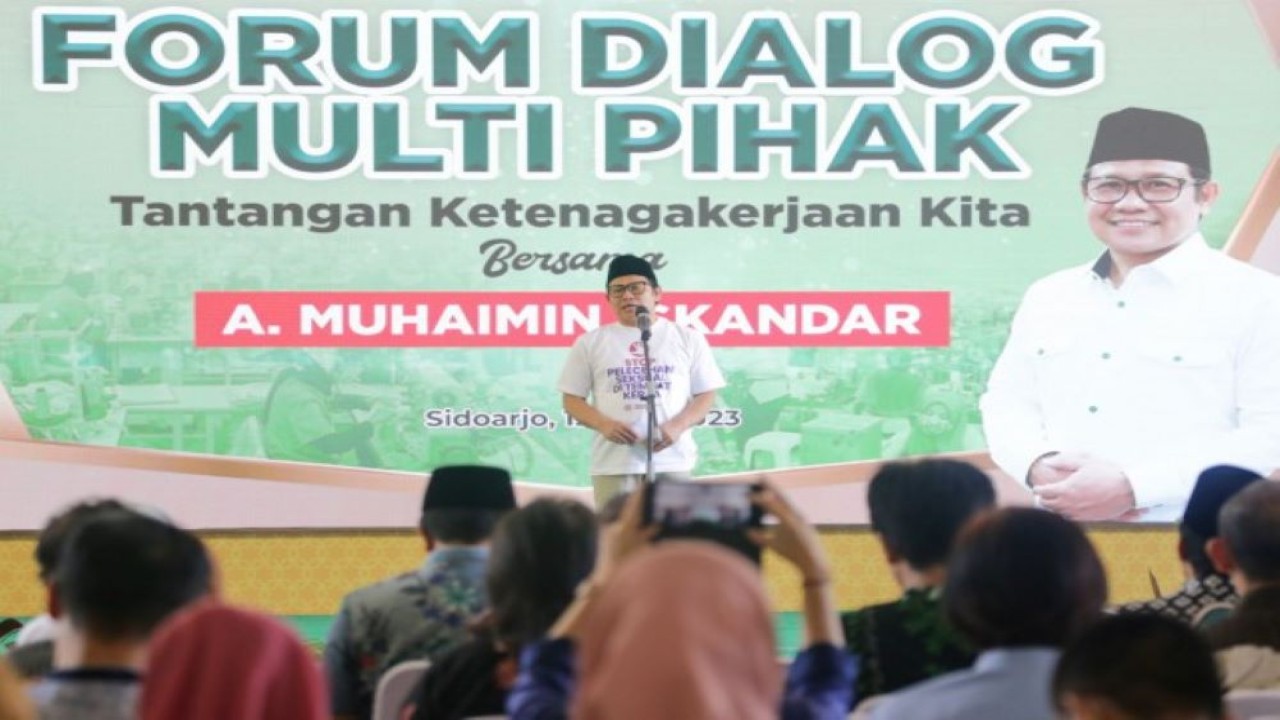 Wakil Ketua DPR RI Abdul Muhaimin Iskandar saat menjadi pembicara sekaligus kampanye stop kekerasan seksual di tempat kerja bersama para pelaku usaha dan Pemerintah Daerah (Pemda) Sidoarjo di Sidoarjo, Jawa Timur, Senin (12/6/2023). (Ist/nr)