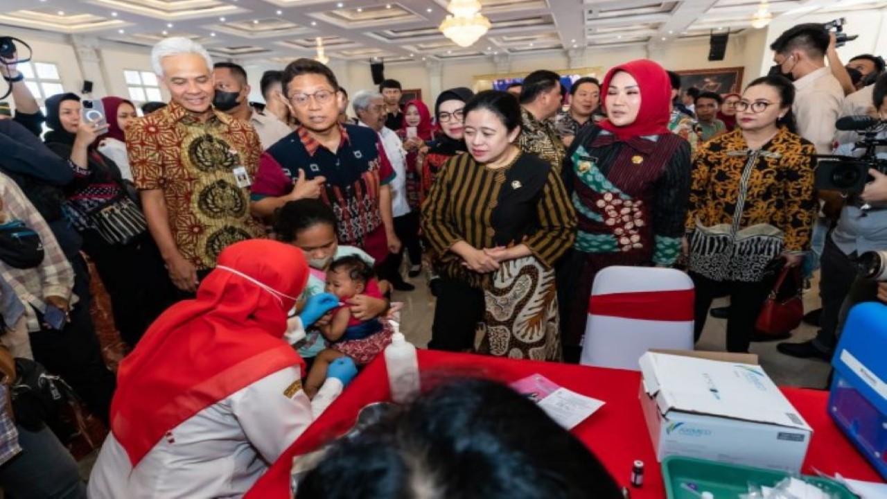 Ketua DPR RI Dr. (H.C.) Puan Maharani saat menghadiri acara Pencanangan Inactivated Poliovirus Vaccine Dosis Kedua (IPV2) di Klaten, Jawa Tengah, Rabu (21/6/2023). (Ist/nr)