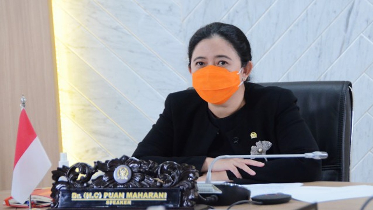 Ketua DPR RI Puan Maharani mengajak masyarakat Indonesia memaknai perayaan Hari Raya Idul Adha 1444 Hijriah dengan semangat berbagi yang akan mendorong untuk saling berbagi beban.