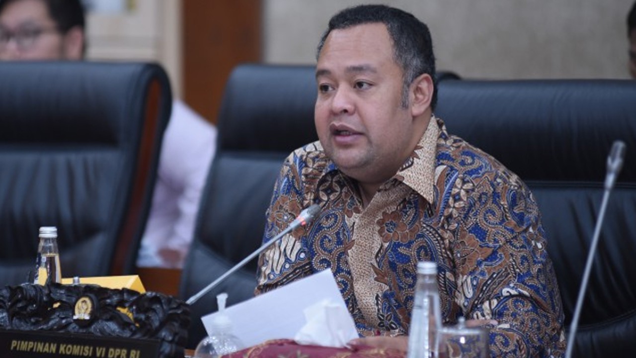  Wakil Ketua Komisi VI DPR RI Mohammad Hekal saat Rapat Dengar Pendapat (RDP) Panja Pangan dan Barang Kebutuhan Pokok Komisi VI dengan Dirjen Perdagangan Dalam Negeri, Dirjen Perdagangan Luar Negeri dan Dirjen Perlindungan Konsumen dan Tertib Niaga Kementerian Perdagangan RI, di Gedung Nusantara I, Senayan, Jakarta, Rabu (21/6/2023). Foto : Devi/Man