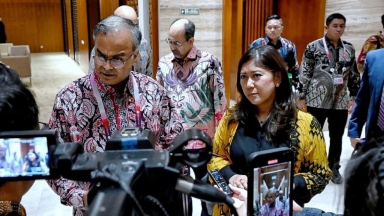 Ketua Komisi I DPR RI Meutya Hafid ketika ditemui tim Parlementaria selepas Courtesy Call dengan Wamenlu Pakistan di Ruang Dubes, Gedung Nusantara III, Senayan, Jakarta, Jumat (14/3/2023). (Tari/Man)