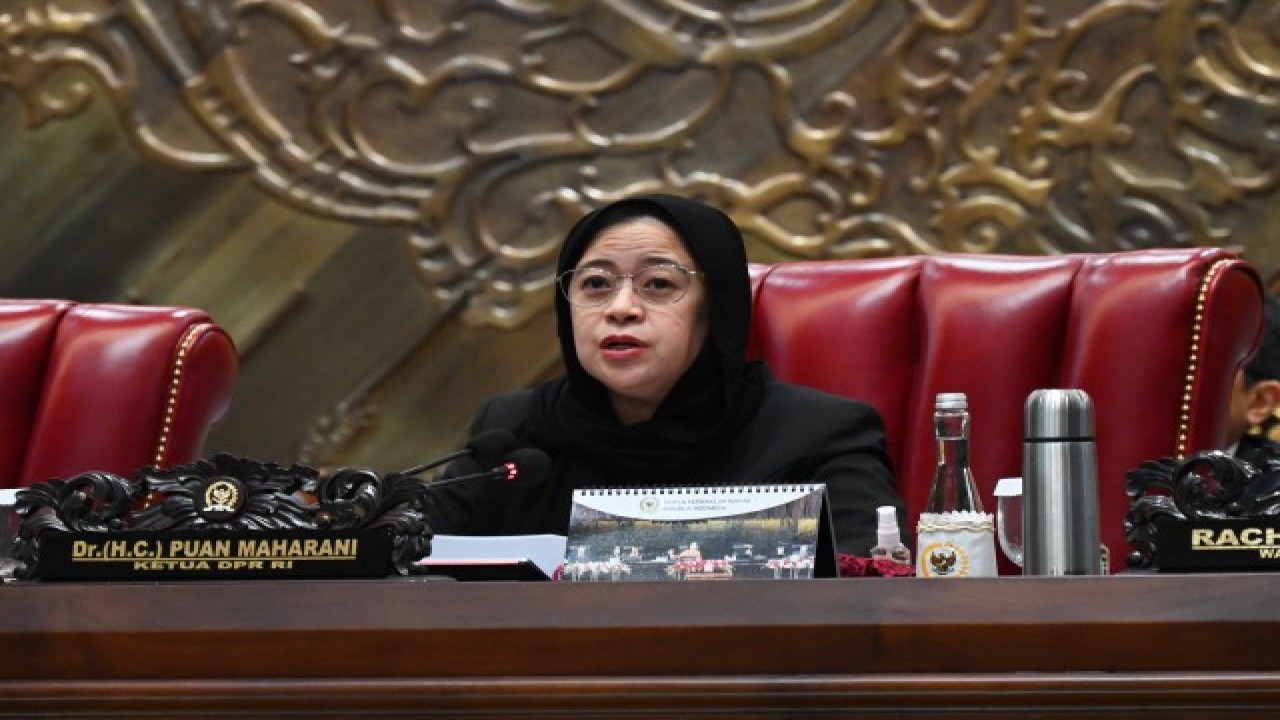 Ketua DPR RI Puan Maharani saat menghadiri rapat Paripurna DPR RI Ke-29 Masa Sidang V Tahun 2022-2023, di Gedung Nusantara II, Jakarta, Selasa, (11/7/2023). Foto: Jaka/nr