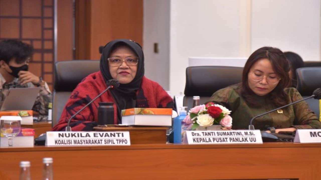 Kepala Puspanlak DPR Tanti Sumartini saat mengikuti Focus Group Discussion (FGD) di Gedung Nusantara II, Senayan, Jakarta, Senin (31/6/2023). (Munchen/nr)