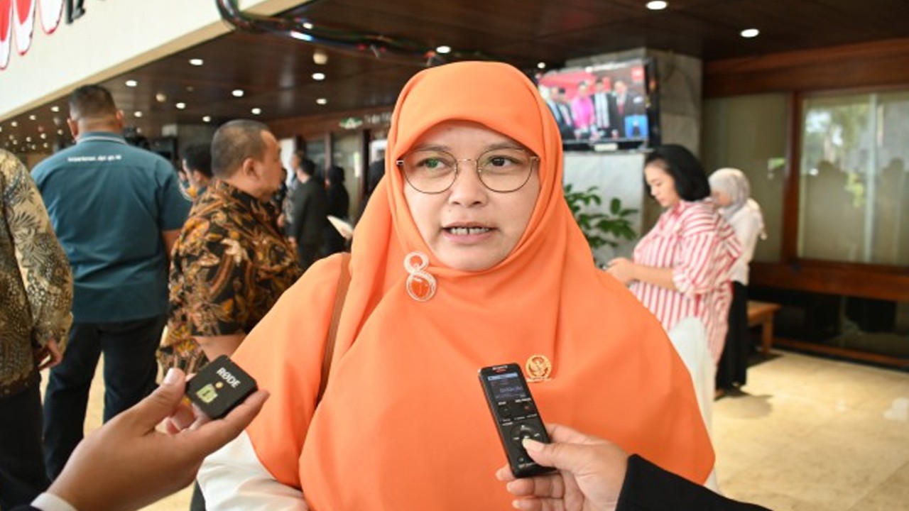 Anggota Komisi VII DPR RI Diah Nurwitasari saat diwawancarai Parlementaria sebelum mengikuti Sidang Tahunan MPR, Sidang Bersama DPR RI dan DPD RI serta pidato Kenegaraan Presiden RI dalam HUT ke-78 Kemerdekaan RI, Rabu (16/8/2023). Foto: Hira/nr