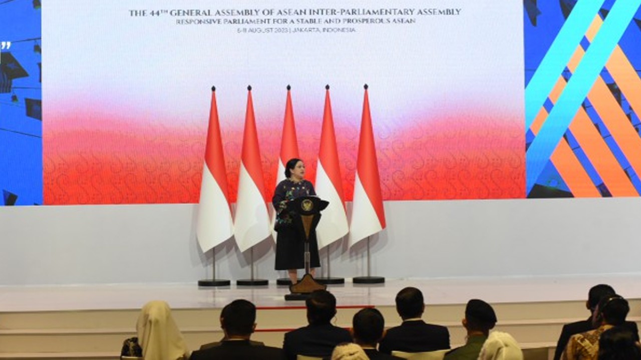 Ketua DPR RI Puan Maharani saat membuka acara Sidang Umum ke-44 ‘ASEAN Inter-Parliamentary Assembly’ (AIPA) di Jakarta, pada Senin (7/8/2023). Foto: Arief/nr