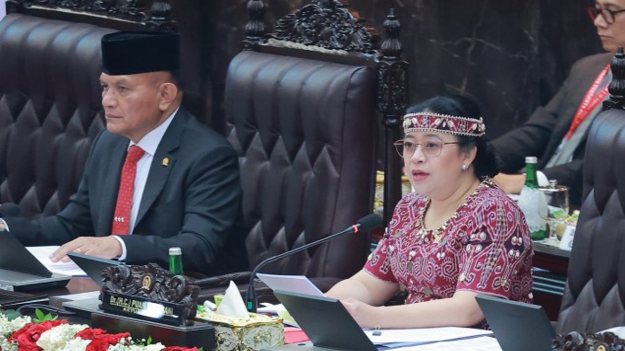 Ketua DPR RI Puan Maharani saat memimpin Sidang Paripurna Pembukaan Masa Persidangan I DPR Tahun Sidang 2023-2024, Senayan Jakarta, Rabu (16/8/2023). Foto: Munchen/nr