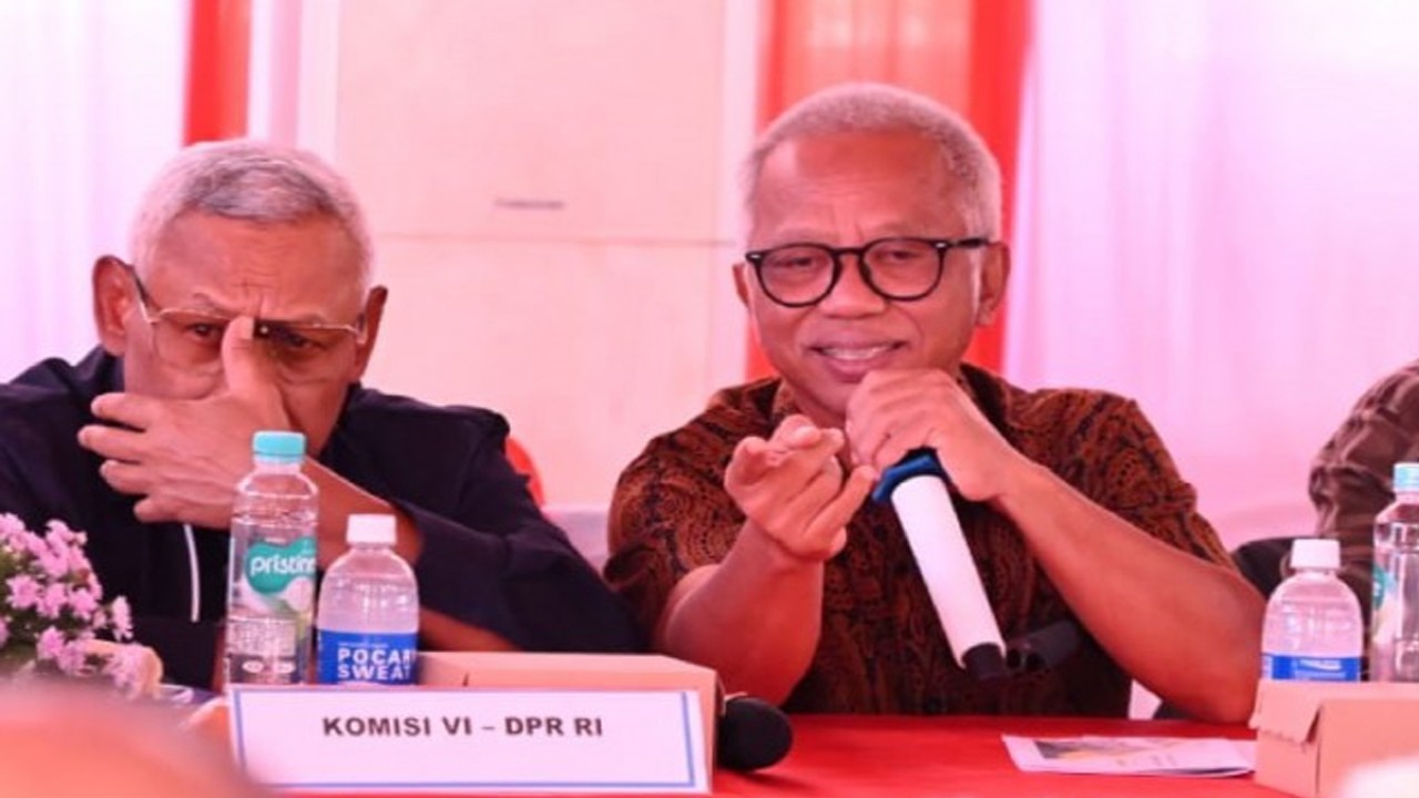 Anggota Komisi VI DPR Khilmi saat mengikuti pertemuan Kunjungan Kerja Spesifik di Jawa Timur, Senin (28/8/2023). Foto: Balggys/nr