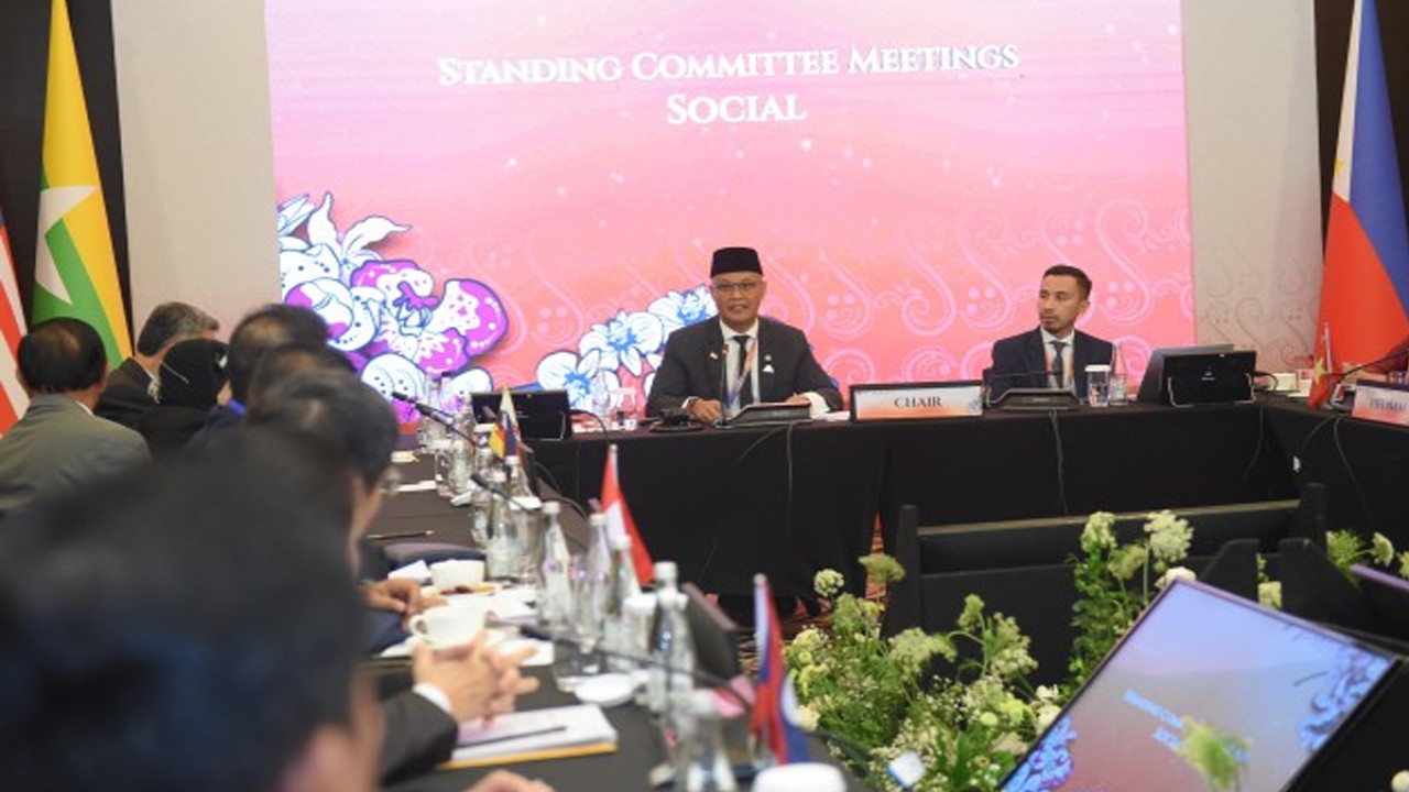 Wakil Ketua BKSAP Sukamta saat memimpin sidang komisi sosial AIPA di Senayan, Jakarta, Selasa (8/8/2023). Foto: Jaka/nr