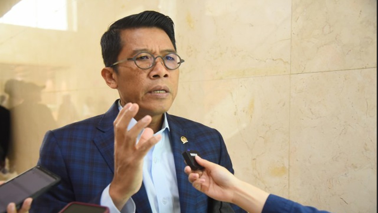 Anggota Komisi XI DPR RI Mukhamad Misbakhun saat diwawancarai Parlementaria. Foto: Runi/nr