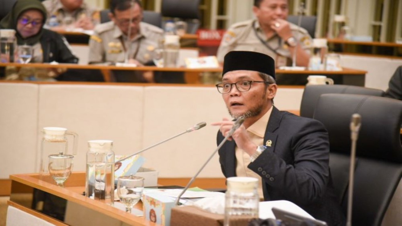 Anggota Komisi IV DPR RI Khalid saat Rapat Dengar Pendapat Komisi IV dengan Kementerian Pertanian dan jajaran di Gedung Nusantara, Senayan, Jakarta, Senin (4/9/2023). (Geraldi/nr)