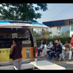 Pos pelayanan Samsat keliling di Pasar Central Lippo Cikarang, Kabupaten Bekasi, Jawa Barat. (FOTO ANTARA/Pradita Kurniawan Syah).-1695625285