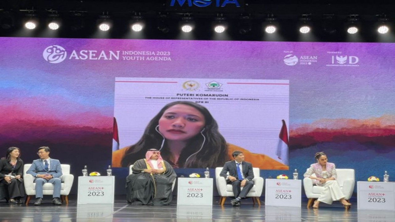 Anggota BKSAP DPR RI Puteri Komarudin saat hadir secara virtual dalam acara ASEAN+Youth Summit 2023 di Jakarta Concert Hall. (Ist/nr)