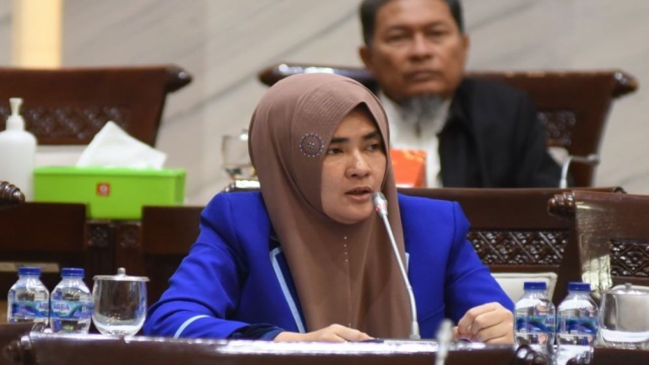 Anggota Komisi XI DPR RI Siti Mufattahah saat mengikuti Rapat Kerja Komisi XI dengan Menteri PPN/ Kepala Bappenas di Gedung Nusantara I, DPR RI, Senayan, Jakarta, Senin (11/9/23). (Dep/nr)