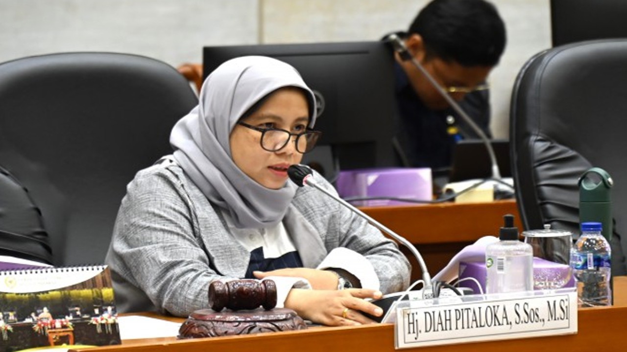 Wakil Ketua Komisi VIII DPR Diah Pitaloka saat Rapat Kerja Komisi VIII DPR dengan Menteri PPPA Agung Putri Astrid Kartika di Gedung Nusantara II, DPR RI, Senayan, Jakarta, Selasa (5/8/2023). Foto : Farhan/Man