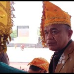 Wali Kota Palu, Hadianto Rasyid menjamu para tamu usai upacara peringatan HUT ke-45 Kota Palu, Rabu (27/9/2023). ANTARA/Moh Ridwan-1695799184