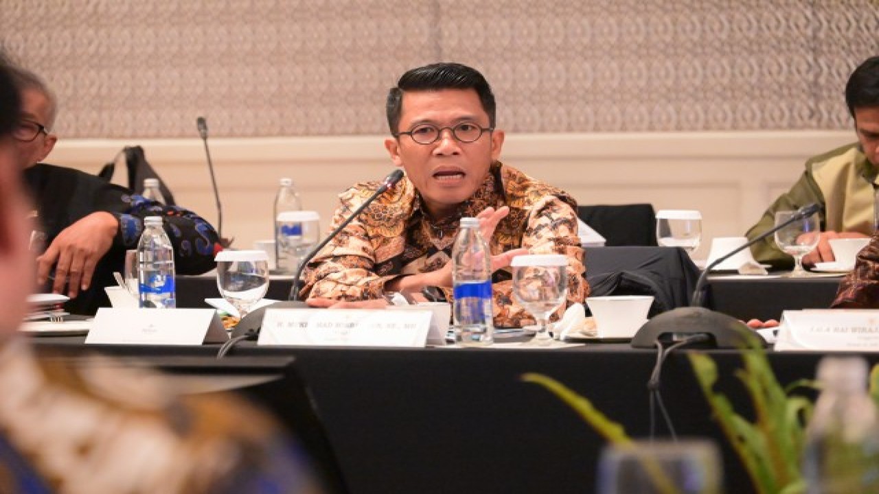 Anggota Komisi XI DPR Mukhamad Misbakhun saat mengikuti pertemuan Kunjungan Kerja Komisi XI DPR di Kabupaten Badung, Provinsi Bali, Rabu (4/10/2023). Foto: Saum/nr