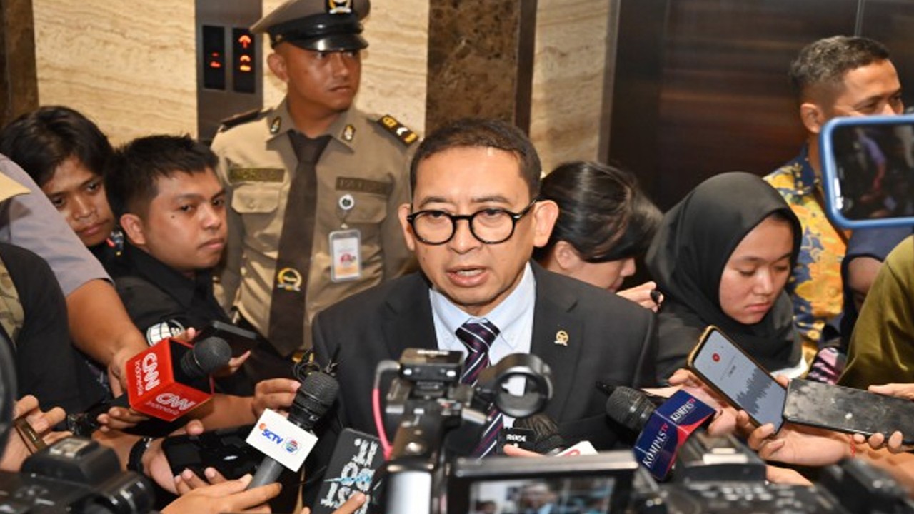 Ketua Badan Kerja Sama Antar-Parlemen (BKSAP) DPR RI Fadli Zon usai pertemuan BKSAP DPR RI dengan Dubes Palestina di Gedung Nusantara III, DPR RI, Senayan, Jakarta, Selasa (10/10/2023). Foto : Han/Man