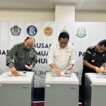 Proses pemusnahan uang palsu di Kendari, Sultra. (Antara/HO-BI Sultra)-1698737955
