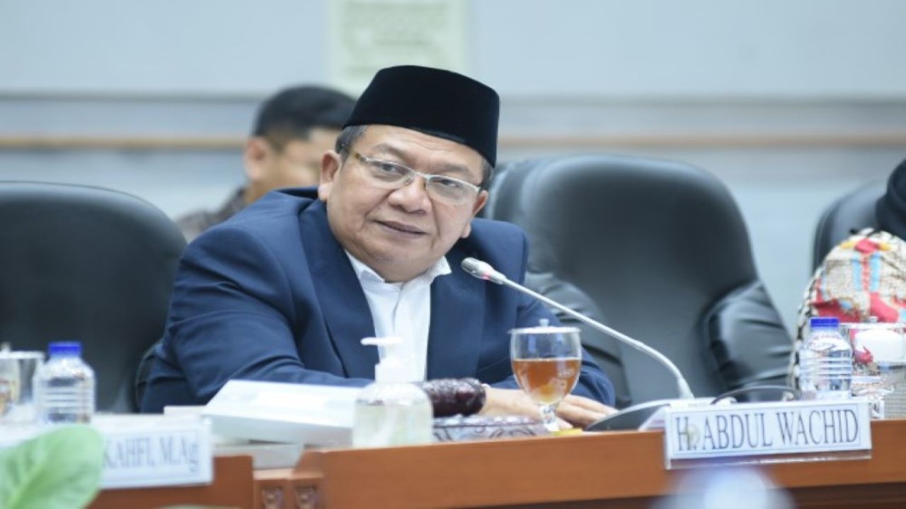 Ketua Panja BPIH Komisi VIII DPR RI Abdul Wachid saat memimpin rapat Komisi VIII di Gedung Nusantara II, Rabu (22/11/2023). Foto: Geraldi/nr