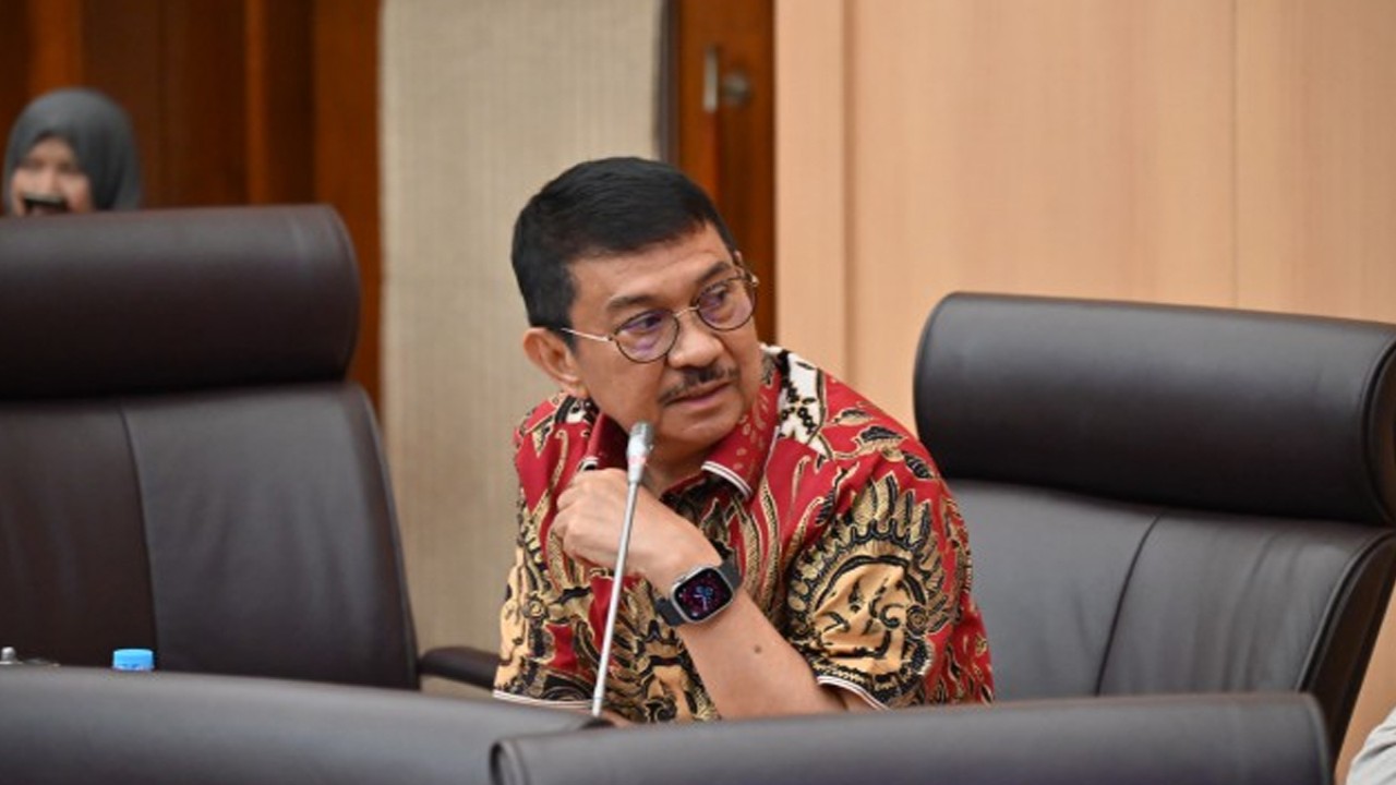 Anggota Komisi VII DPR RI Andi Ridwan Wittiri saat mengikuti Rapat Dengar Pendapat (RDP) Komisi VII DPR dengan Dirut MIND ID, Dirut PT Bukit Asam Tbk, PT Nusantara Power dan perusahaan terkait lainnya di ruang rapat Komisi VII DPR RI, Senayan, Jakarta, Senin (27/11/2023). Foto: Farhan/nr