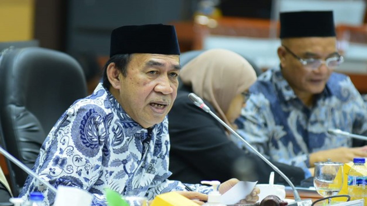 Ketua Komisi VIII DPR RI Ashabul Kahfi saat Rapat Kerja dengan Menteri Agama RI di Kompleks Parlemen, Jakarta, Senin (13/11/2023). Foto: Oji/nr