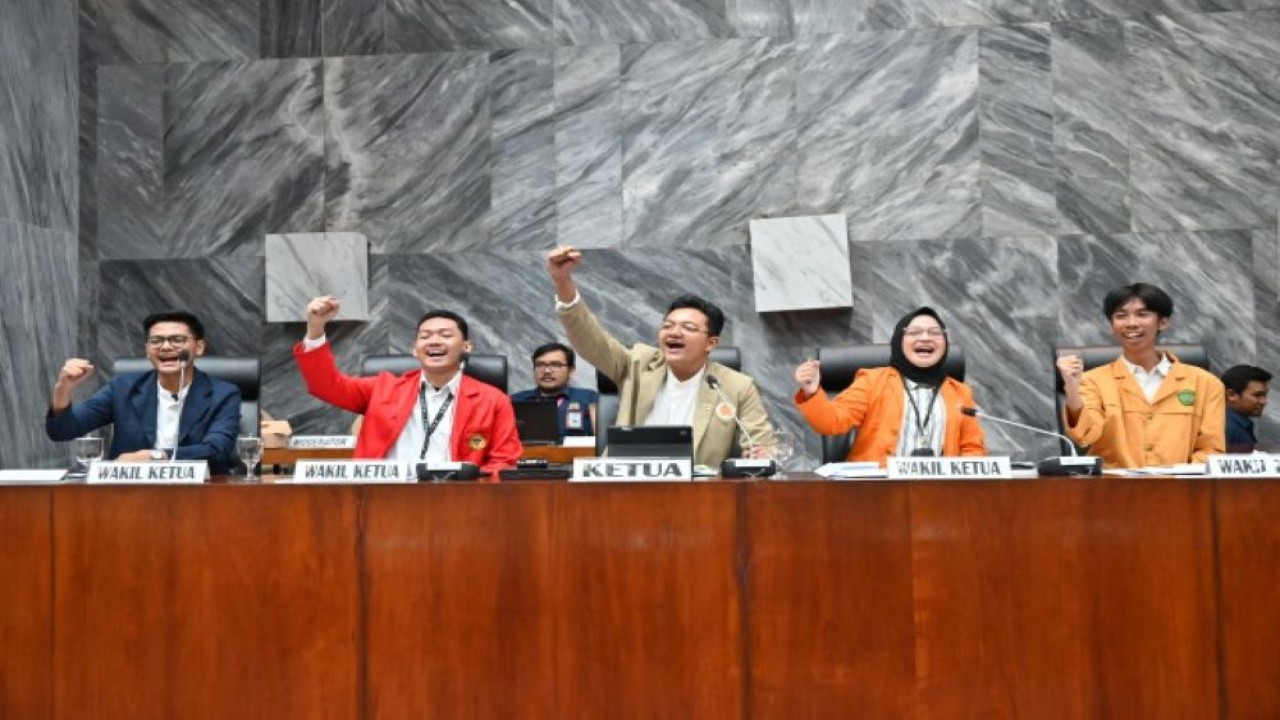 Suasana Simulasi Sidang Rapat Panja RUU Perlindungan Data Pribadi (PDP) yang diperankan oleh para mahasiswa program Magang Kampus Merdeka di DPR. Foto: Farhan/nr