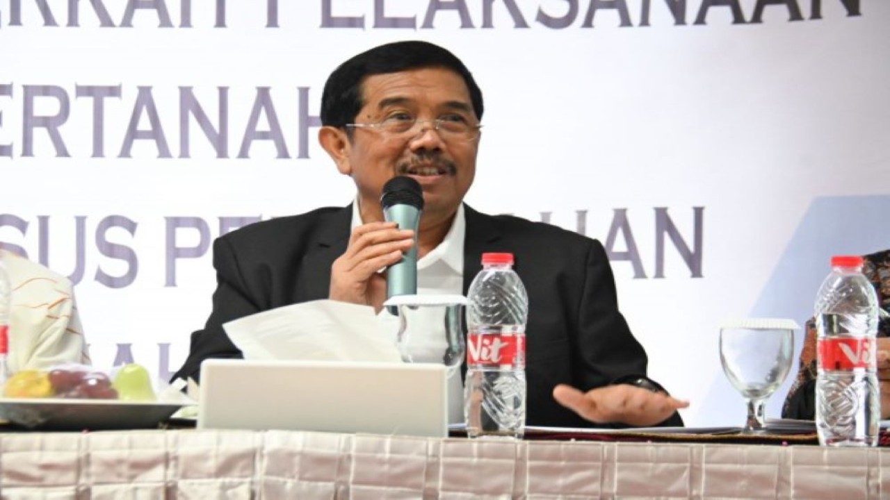Anggota Komisi II DPR RI Ongku P. Hasibuan di sela-sela pertemuan Kunjungan Kerja Spesifik Komisi II DPR RI ke Kota Binjai, Sumatera Utara, Rabu (8/11/2023). (Rdn/Man)