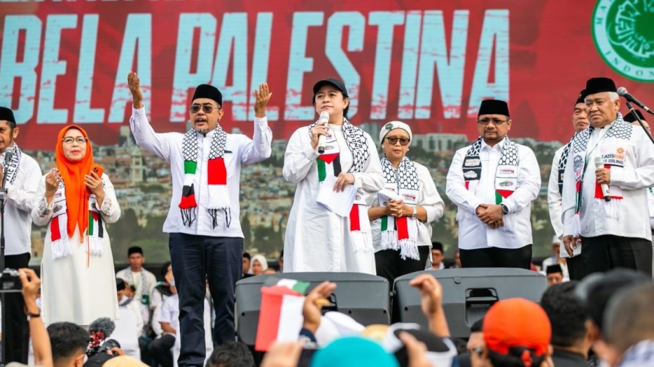 Ketua DPR RI Dr. (H.C) Puan Maharani menghadiri Aksi Bela Palestina di Monas, Jakarta Pusat, pada Minggu (5/11/2023) pagi. (Istimewa)