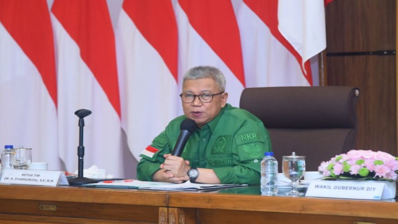 Wakil Ketua Komisi II DPR RI Syamsurizal saat memimpin pertemuan Tim Kunspek Komisi II DPR di Kantor Gubernur DIY, Rabu (22/11/2023). Foto: Runi/nr